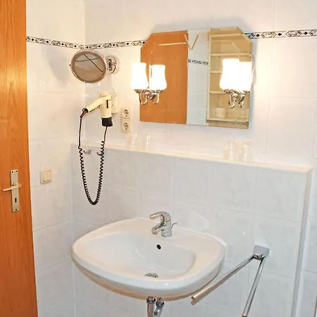 Appartementhaus Mit Balkon Im Ostseebad Hm-01-09 Privatunterkunft *