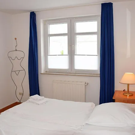 Privatunterkunft Appartementhaus Mit Balkon Im Ostseebad Hm-01-09