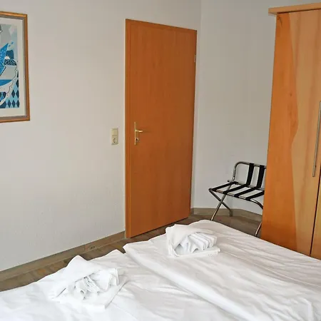 Privatunterkunft Appartementhaus Mit Balkon Im Ostseebad Hm-01-09 Goehren (Ruegen)